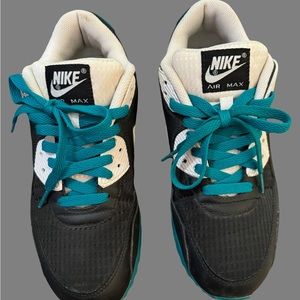 Nike Air Max 90 Radiant Emerald